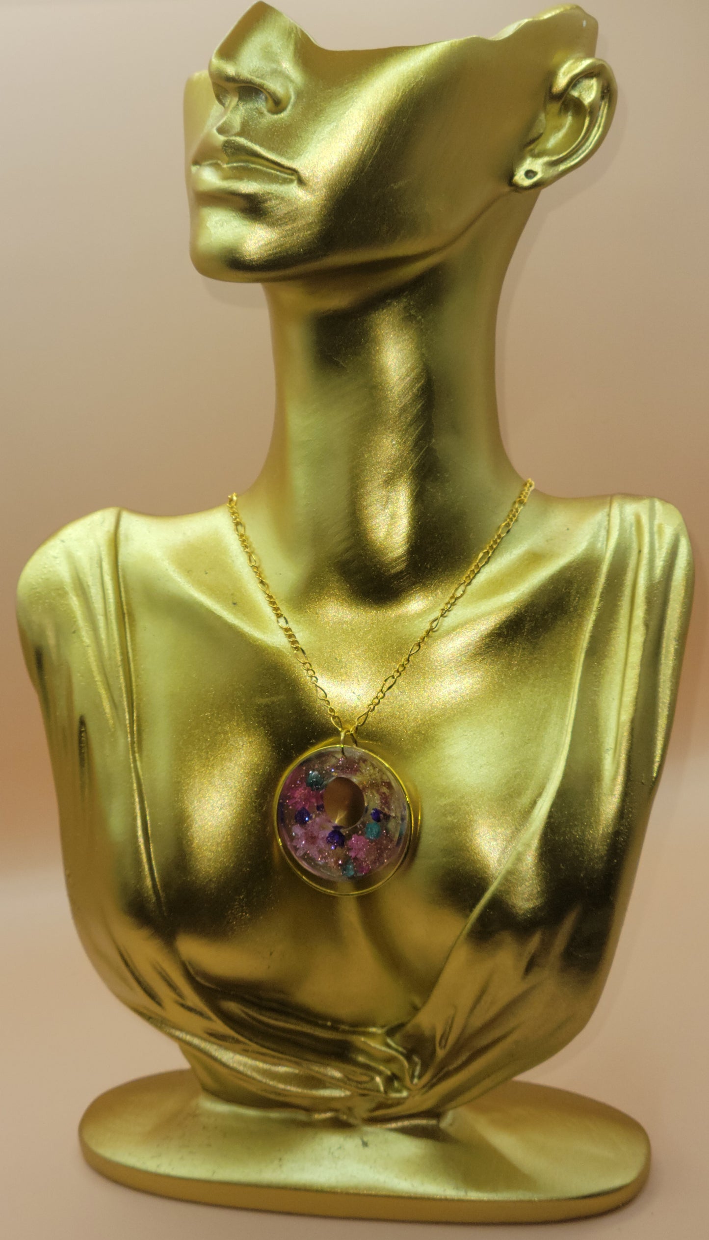 Resin flower necklace